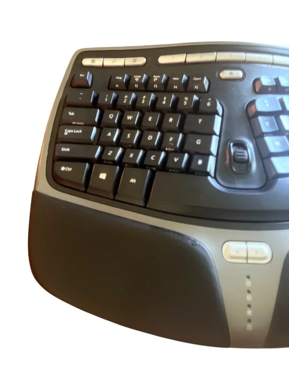 Microsoft Natural Ergonomic USB Wired Keyboard 4000 V1.0 Black KU-0462 Tested